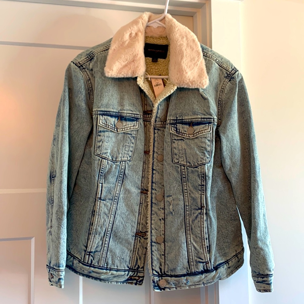 Banana Republic sherpa lined-distressed denim jacket with Faux fur collar